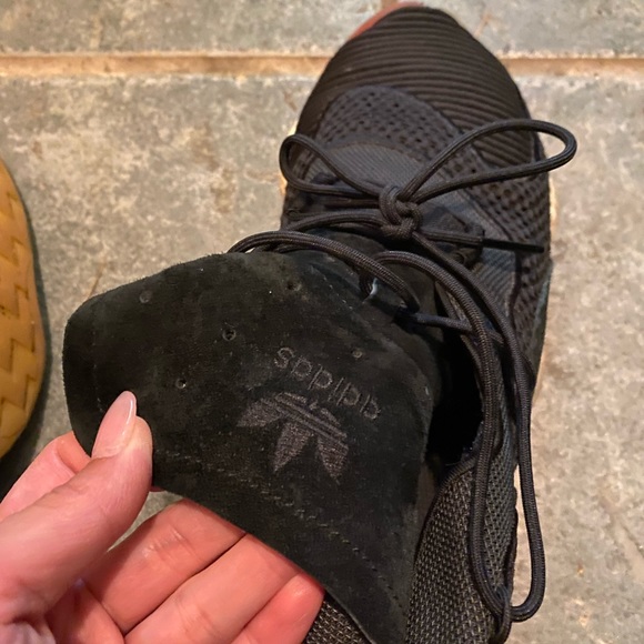 Sneakers Bundle - Picture 5 of 16